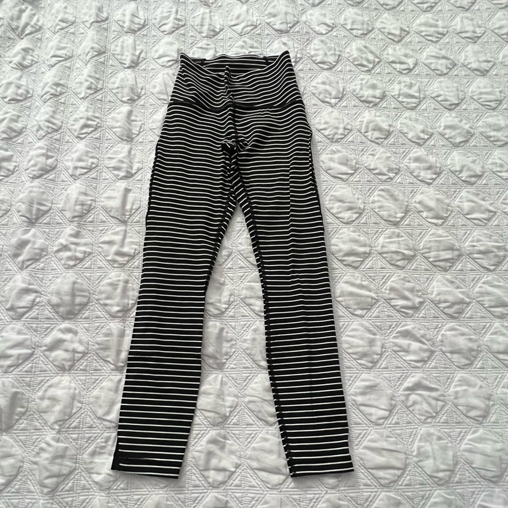 Stripe lululemon leggings